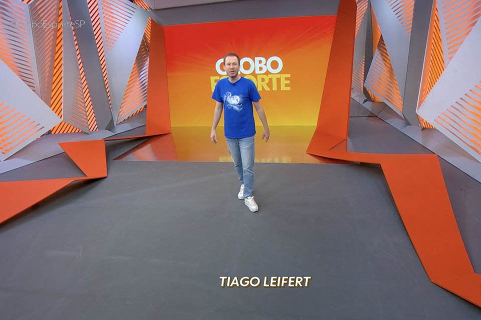 Tiago Leifert 'volta' ao Globo Esporte após 7 anos para aviso