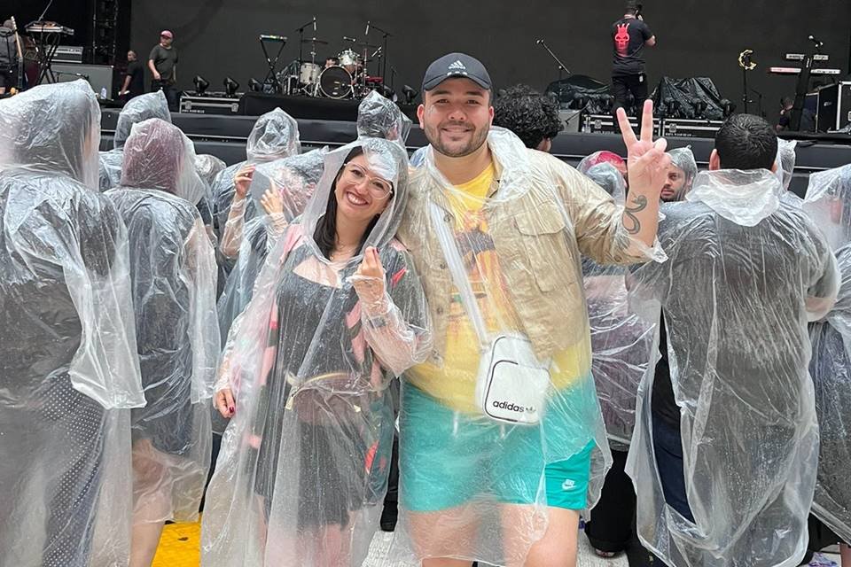 Fãs aguardam show do The Killers em Brasília