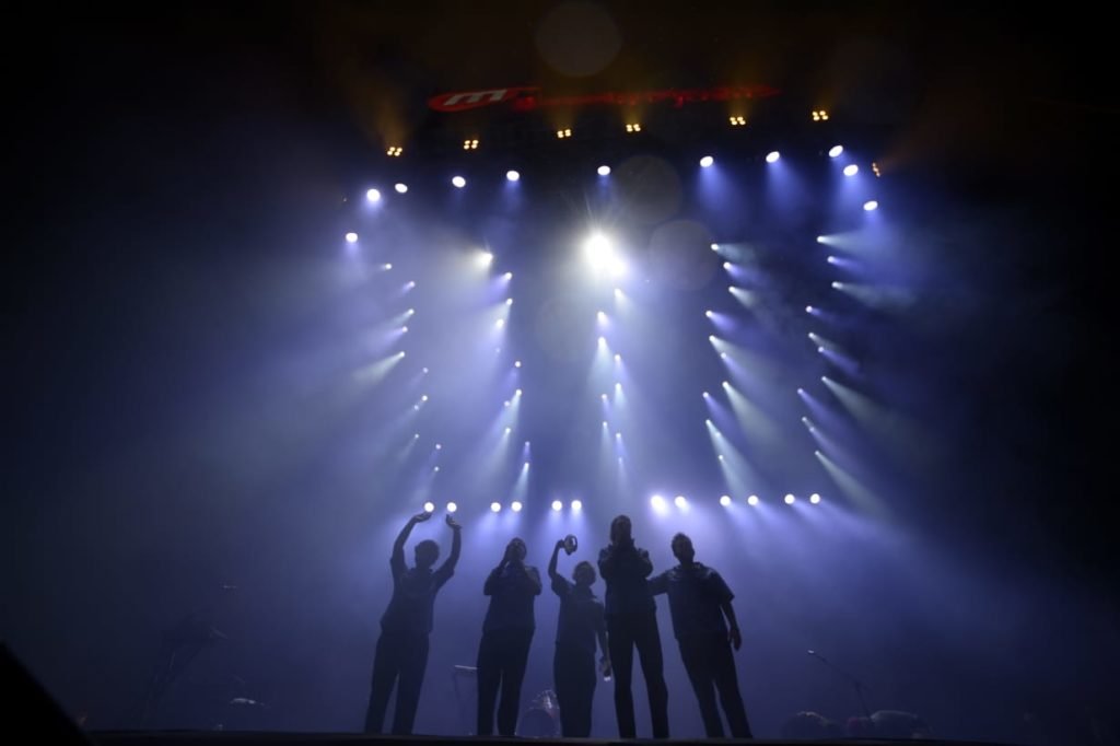 Show do Jovem Dionísio abre megashow do The Killers no DF
