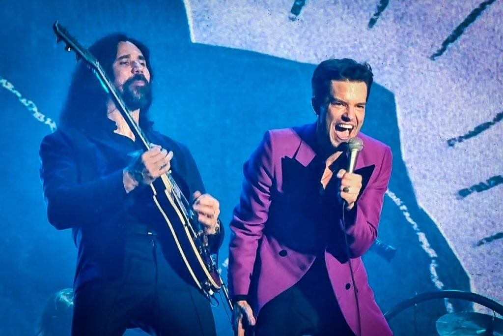Brandon Flowers cantando - Metrópoles