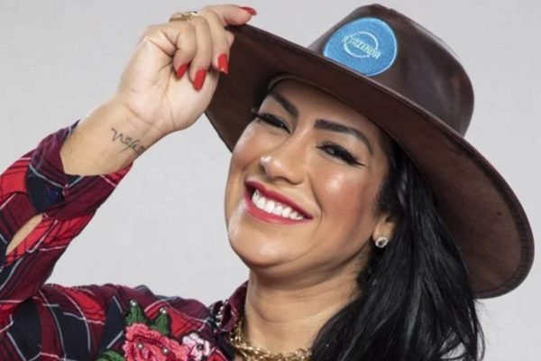 Foto colorida da empresária Moranguinho - Metrópoles