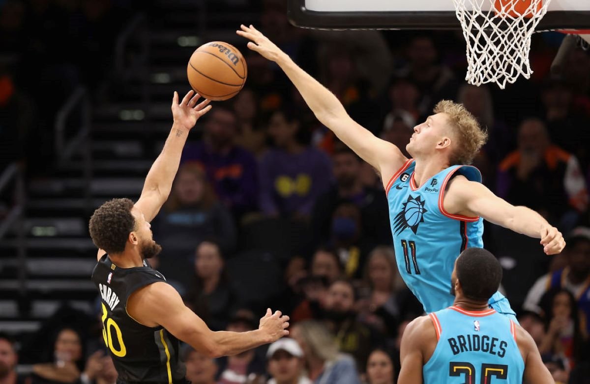 Warriors empatam as finais da NBA em mais uma noite épica de Stephen Curry