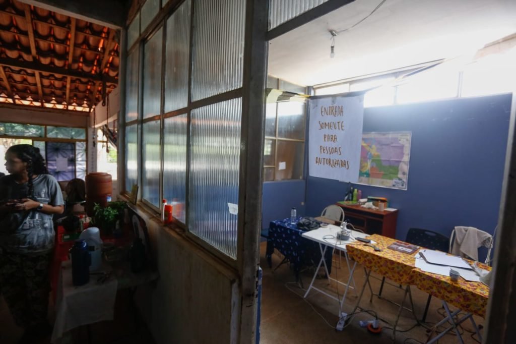 Mulheres ocupam casa no Guará para acolher vítimas de violência doméstica