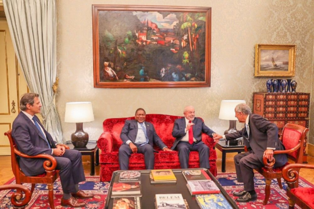 Presidente de Portugal, Brasil e Moçambique em Lisboa: Marcelo Rebelo de Sousa, Lula, Filipe Nyusi - Metrópoles