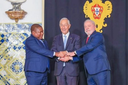 Presidente de Portugal, Brasil e Moçambique em Lisboa: Marcelo Rebelo de Sousa, Lula, Filipe Nyusi - Metrópoles
