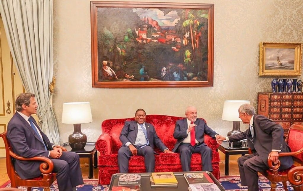 Lula e Haddad se reúnem com presidente de Portugal, Marcelo Rebelo de Souza, em Lisboa