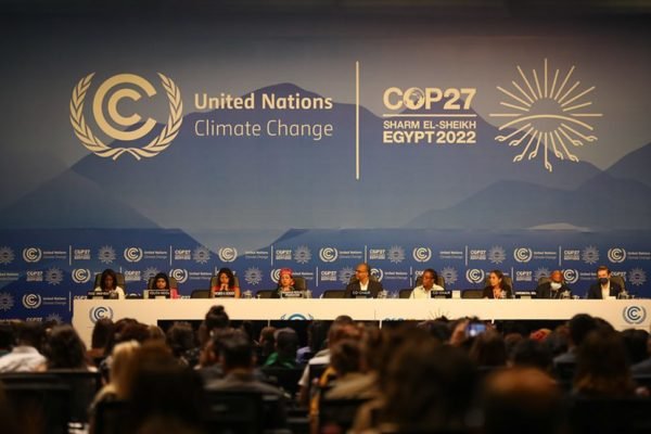 Debate durante a COP27 no Egito - Metrópoles