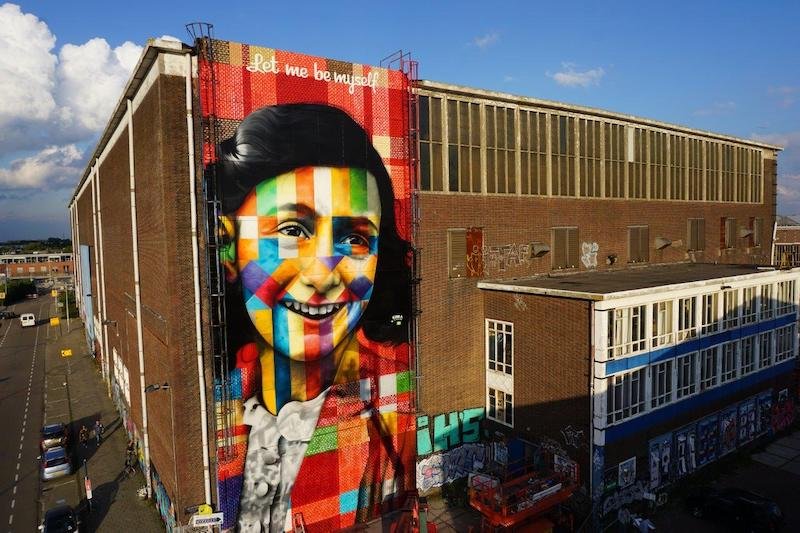 imagem colorida eduardo cobra anne frank