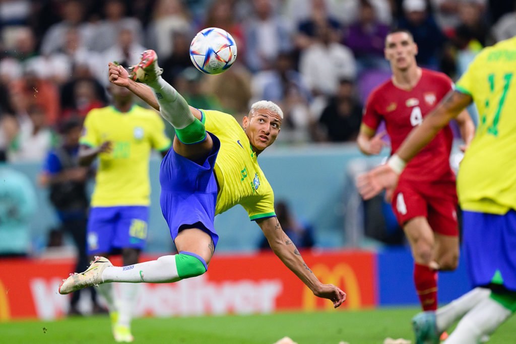 Com dois gols, Richarlison é eleito melhor em campo em Brasil x Sérvia -  Superesportes