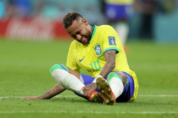 Após Lesão No Tornozelo, Neymar Passa Por Exames Nesta Sexta | Metrópoles