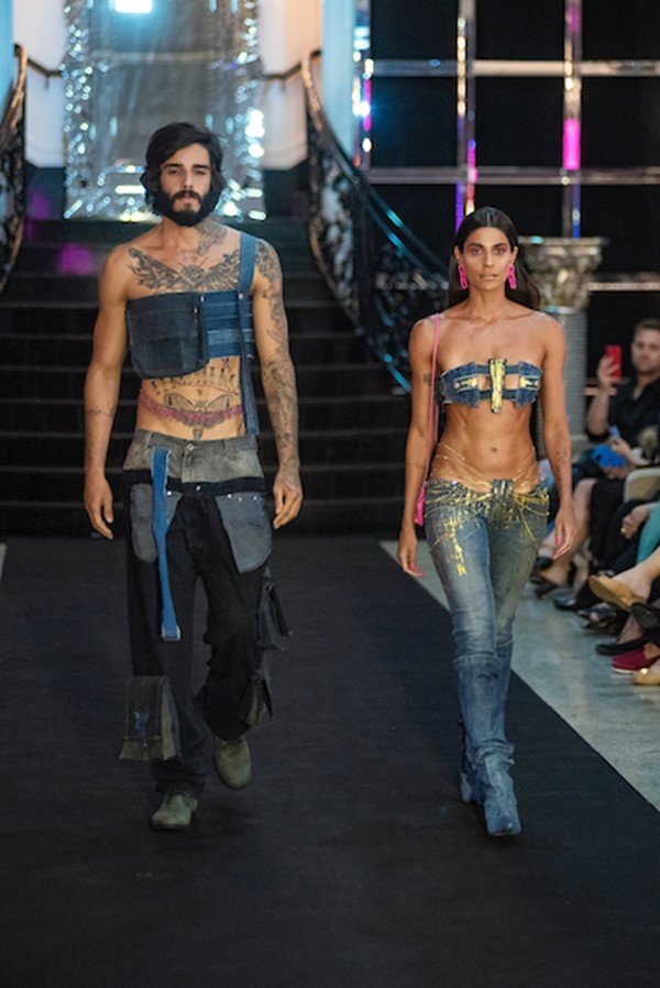 Na imagem com cor, evento Brasília Trends Fashion Week - Metrópoles