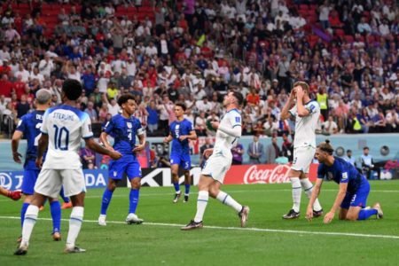 Inglaterra x EUA se enfrentam pela Copa do Mundo - Metrópoles