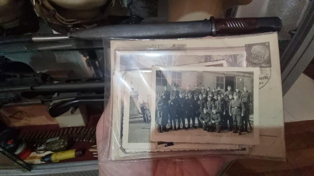 Homem é preso por vender e guardar material nazista no interior de SP
