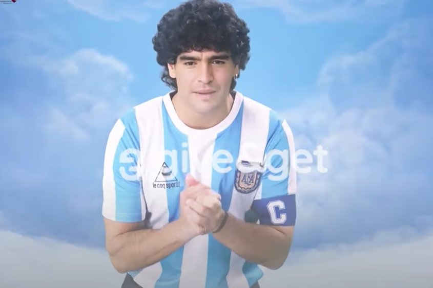 Empresa recria Maradona ‘virtual’ em campanha para a Copa. Veja vídeo