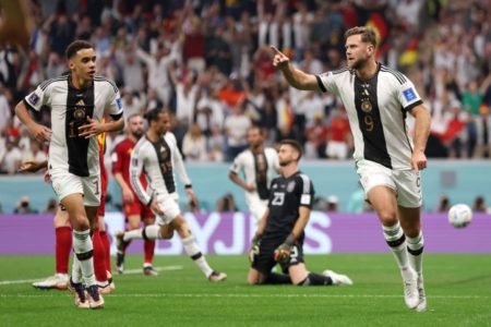 Jogador da Alemanha comemora gol sobre a Espanha na Copa do Mundo - Metrópoles