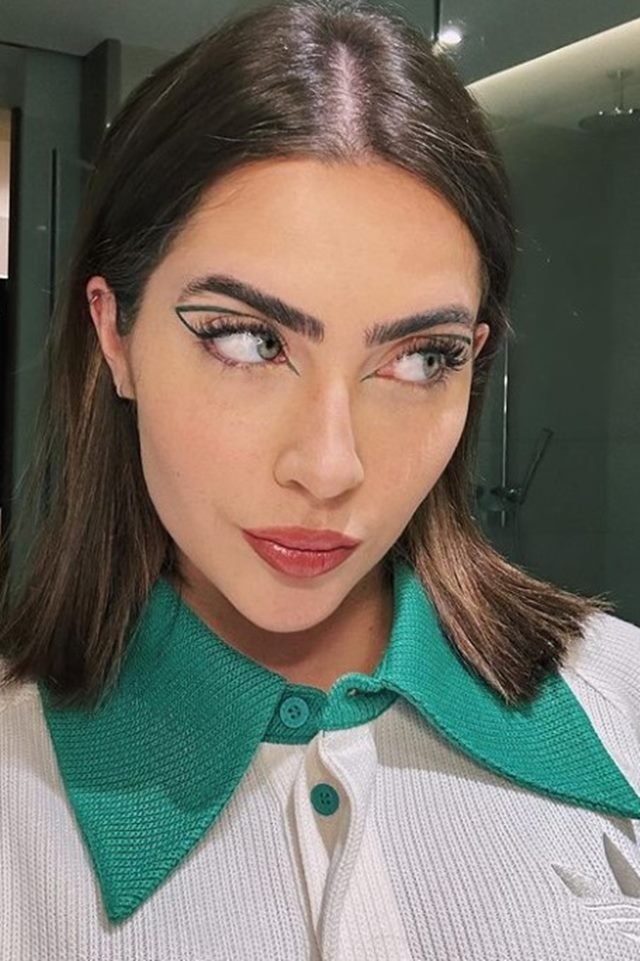 Jade Picon usa delineador verde para ver jogo do Brasil - Metrópoles