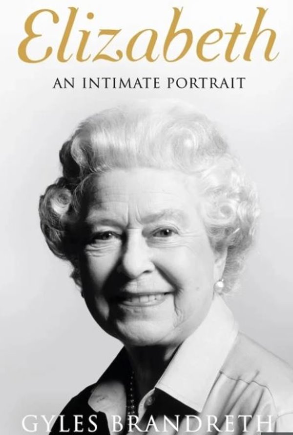 Foto em preto e branco da capa de um livro com a foto da rainha Elizabeth