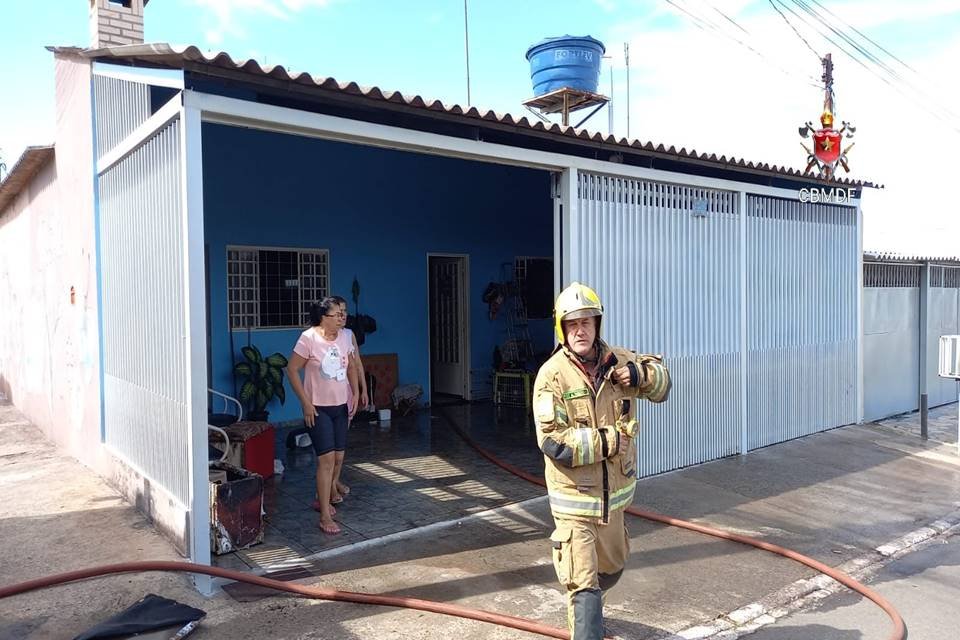 Incêndio em residência Santa Maria