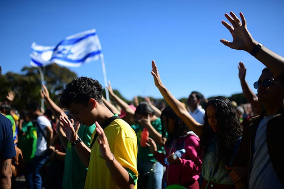 Dia do Evangélico: entenda como surgiu a religião, como chegou e se  estabeleceu no Brasil, Distrito Federal