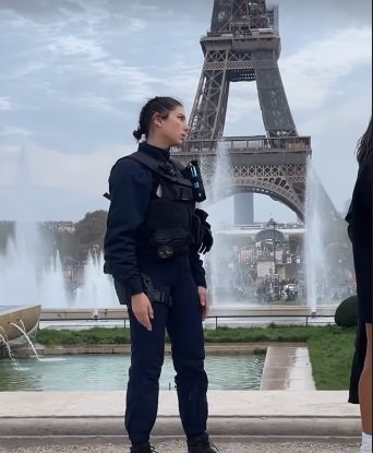 Gabriela Versiane, Vanessa Lopes et Gabily ne sont pas autorisées à se tenir à moitié nues devant la Tour Eiffel (Reproduction : Instagram)