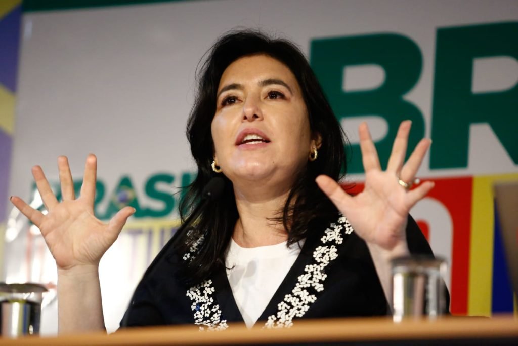 Simon Tebet durante coletiva GT de Desenvolvimento Social e Combate à Fome - metrópoles