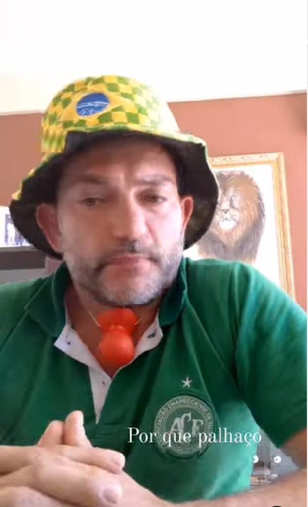 homem de chapéu