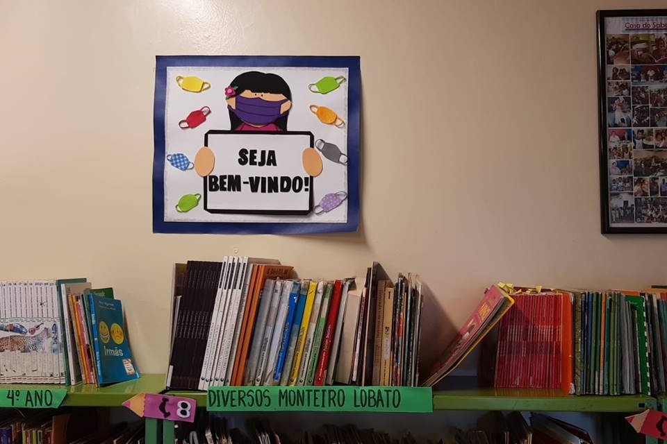 Biblioteca - Metrópoles