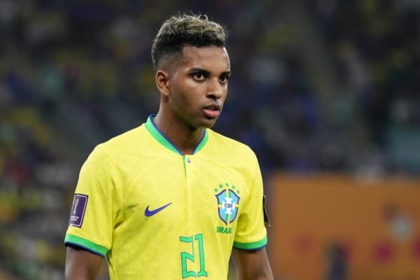 Rodrygo será titular no meio do Brasil contra Camarões - Metrópoles