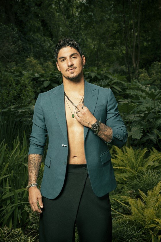 gabriel medina de blazer - metrópoles