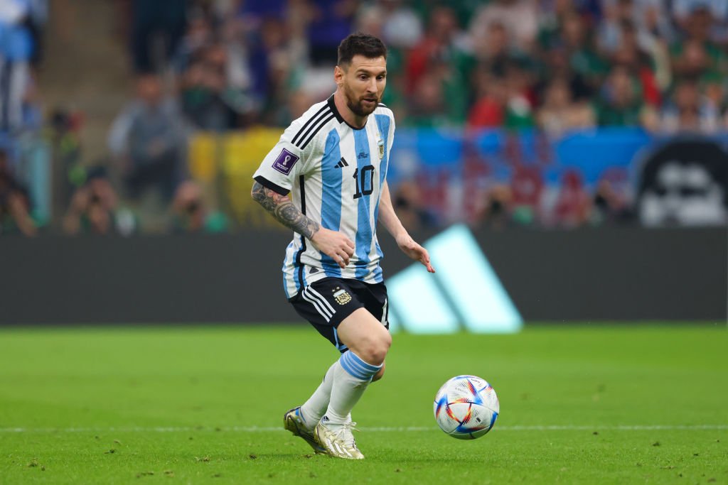 Com Argentina classificada, Messi fará na Copa seu milésimo jogo da  carreira; veja números, argentina