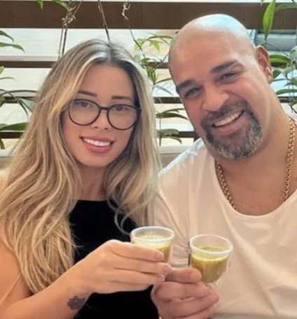 Micaela Mesquita e Adriano Imperador - Metrópoles
