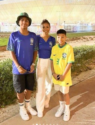 Mulher Apontada Como Amante De Thiago Silva Nega Rela O Com O Atleta Metr Poles