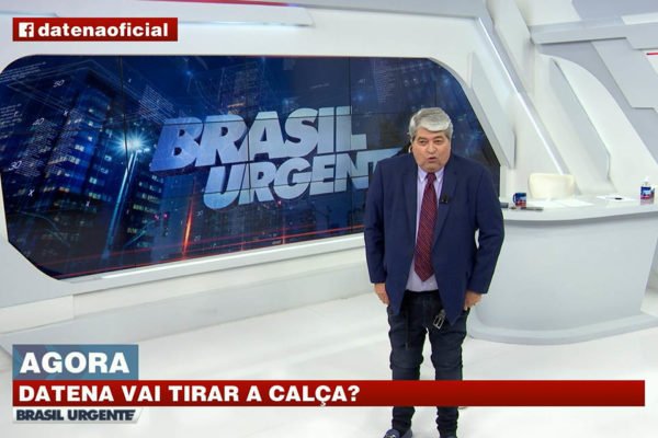 José Luiz Datena tira as calças no Brasil Urgente - Metrópoles
