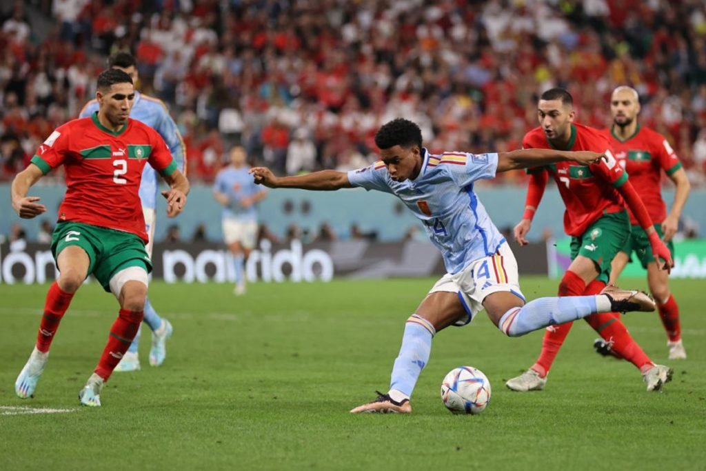 Sensação Da Copa, Marrocos é A 1ª Seleção árabe A Chegar Nas Quartas ...