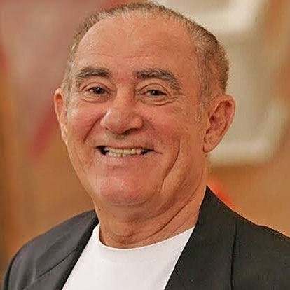 Renato Aragão, o Didi Mocó, sorrindo - Metrópoles