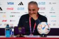 Tite, técnico da Seleção Brasileira, em coletiva no Catar - Metrópoles