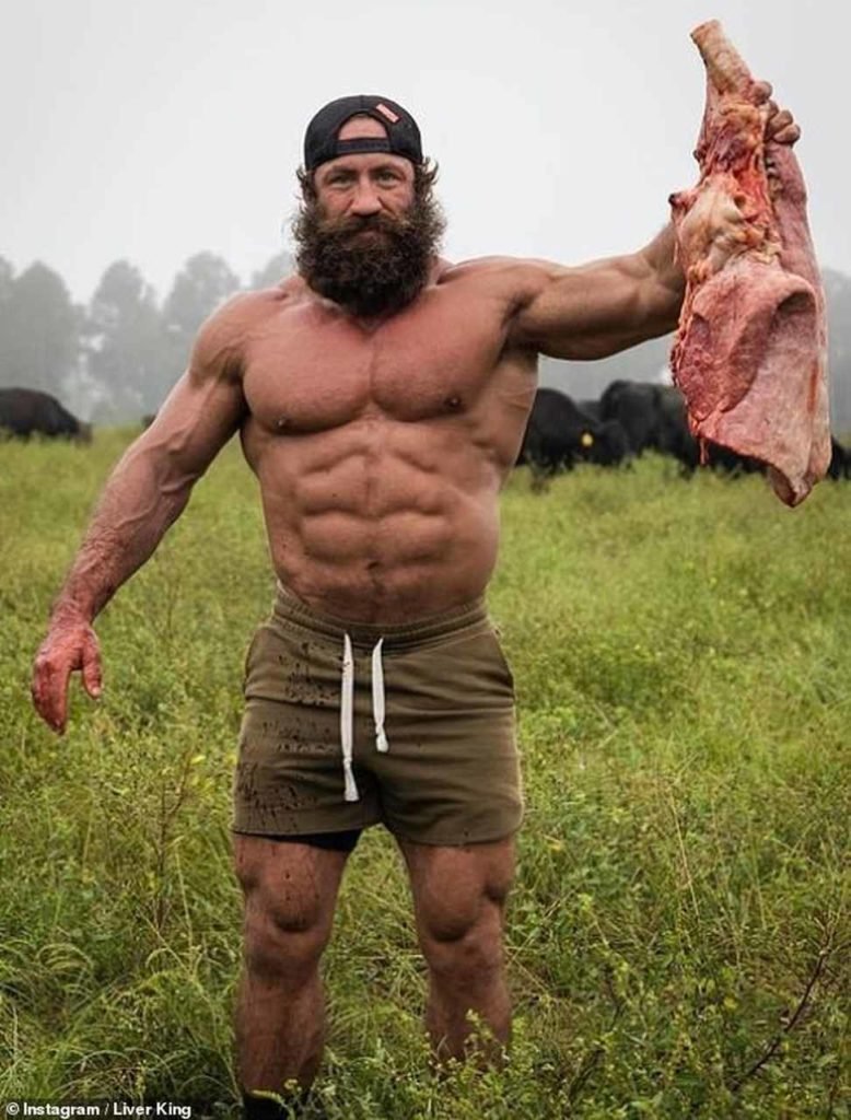 Na foto, Brian Johnson, o Re do Fígado, influencer, fisiculturista - Metrópoles