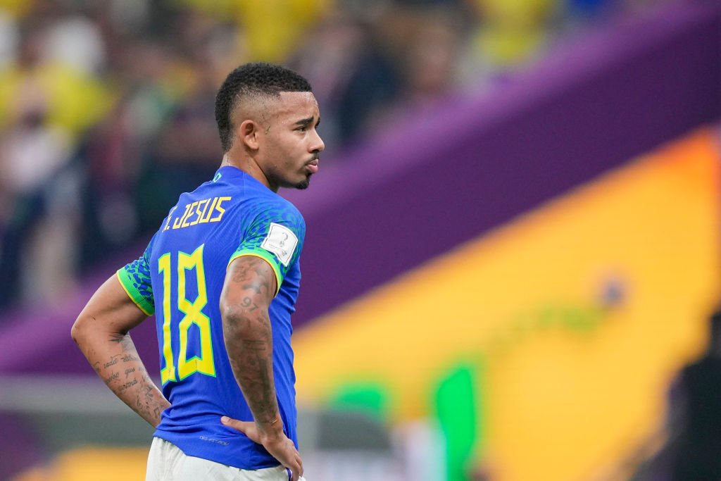 Técnico do Arsenal se preocupa com prazo para retorno de Gabriel Jesus