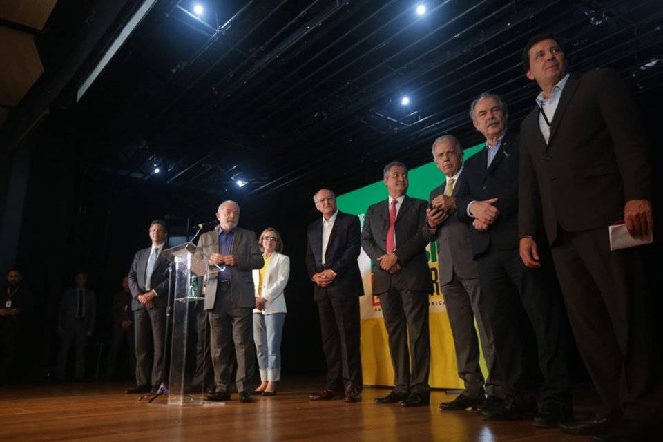 O presidente eleito Lula fala em coletiva de imprensa com membros da equipe de transição e apresenta alguns de seus ministros, no CCBB - Metrópoles