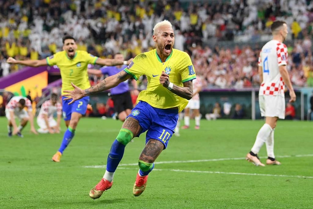 Neymar fica a um gol de igualar Pelé como maior artilheiro da