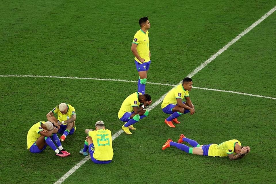 Memes da eliminação do Brasil na Copa do Mundo - Galeria de Fotos