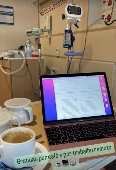 Kely Nascimento está acompanhando Pelé no hospital