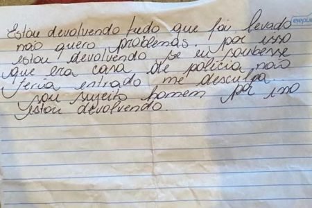 Carta escrita por ladrão que devolveu itens furtados da casa de delegado em Minas Gerais - Metrópoles