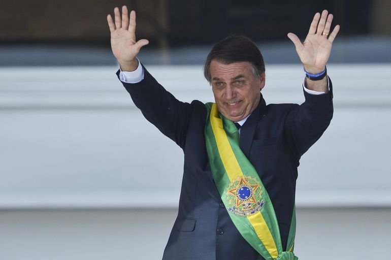 Jair Bolsonaro faixa presidencial