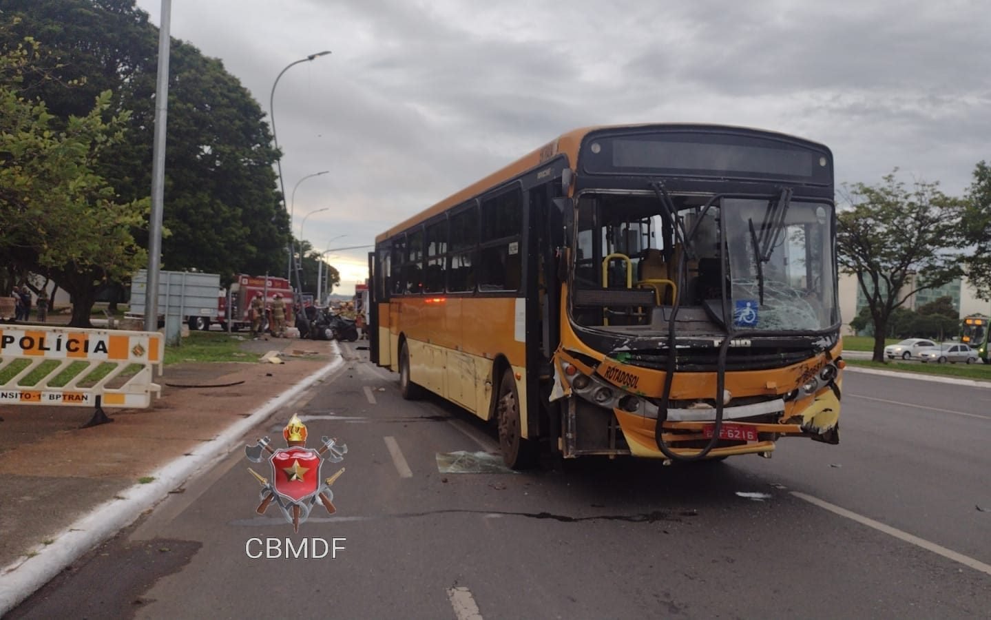 Colisão frontal entre ônibus e carro mata jovem de 24 anos em Erechim