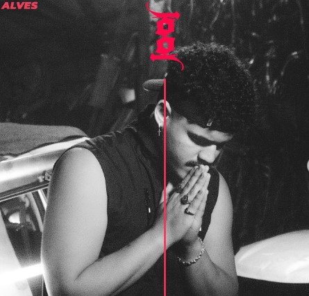 Foto preta e branca da capa do álbum do MC Alves - Metrópoles