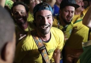 Luiz Carvalho, líder do Movimento Verde Amarelo, torcida organizada da Seleção do Brasil