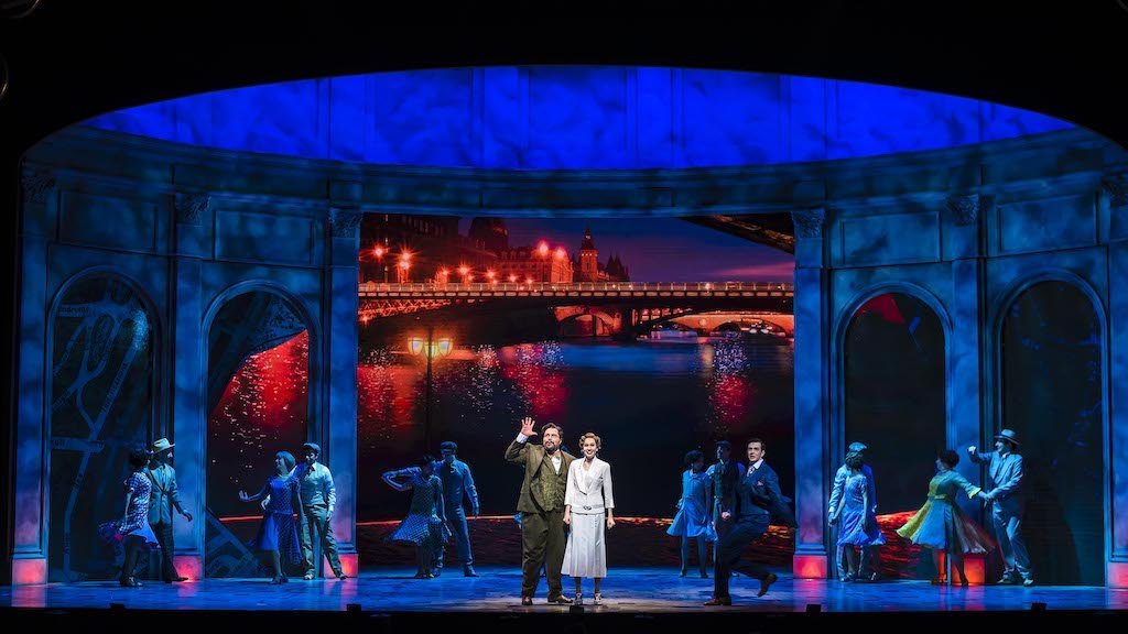 imagem colorida - anastasia o musical
