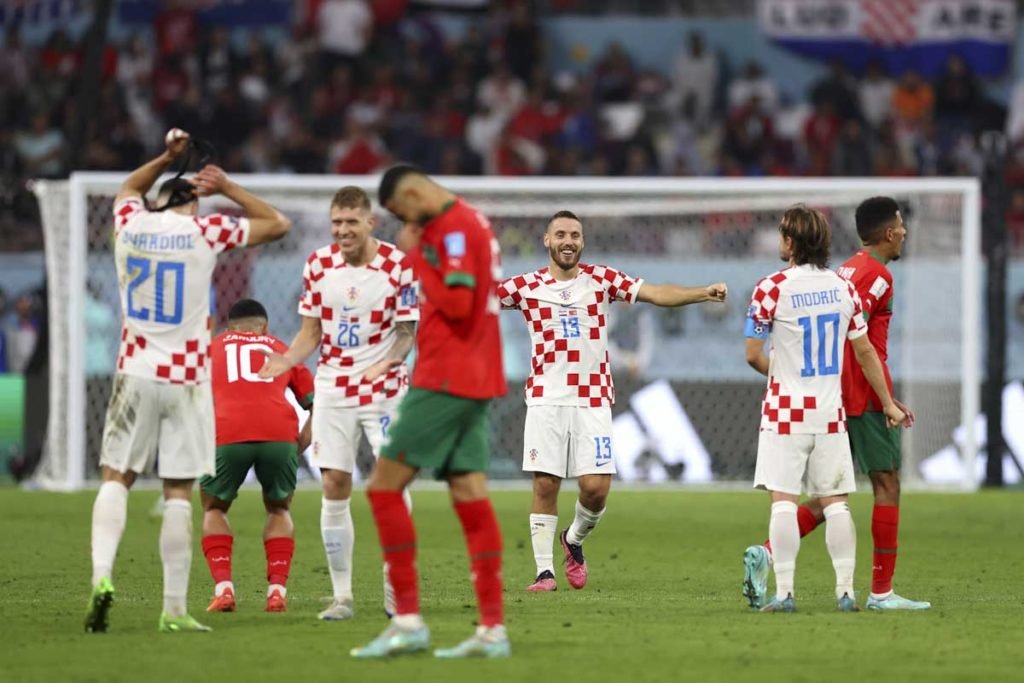 Nikola Vlasic, da Croácia, comemora após a vitória por 2 a 1 durante a partida de 3º lugar da Copa do Mundo da FIFA Qatar 2022