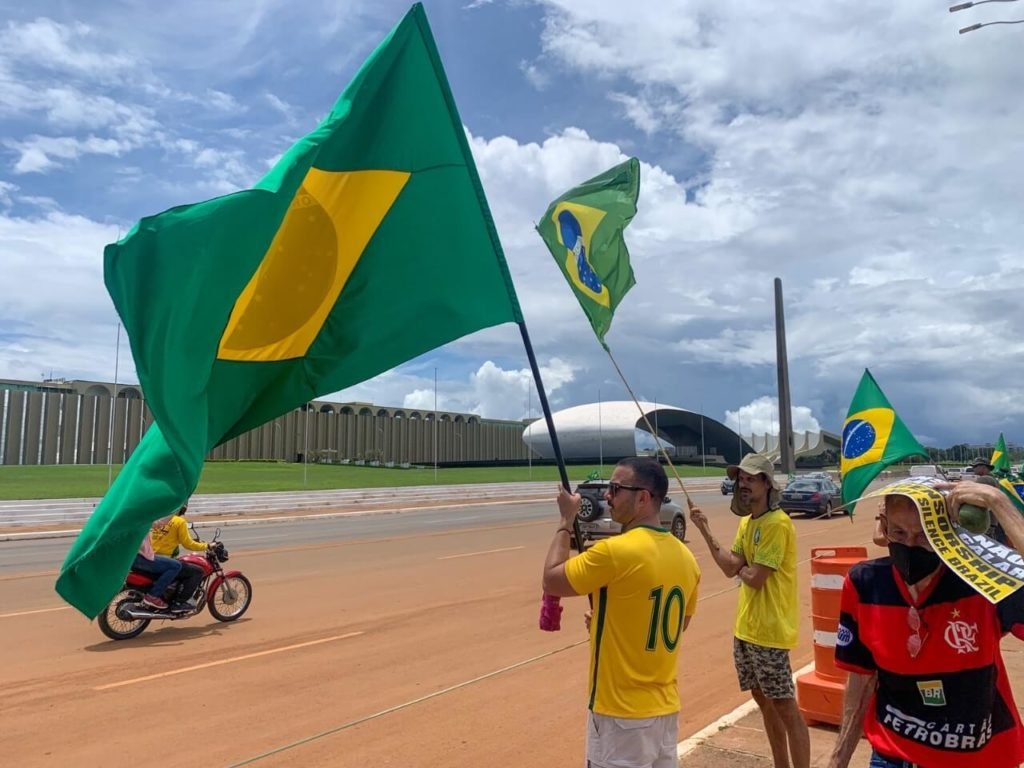 manifestação bolsonarista no QG do Exército Brasília na data 18-12-2022 - Metrópoles